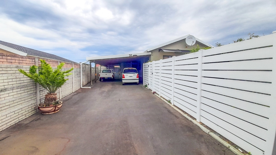 4 Bedroom Property for Sale in Gonubie Eastern Cape